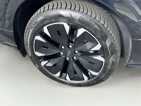 Used 2024 Chevrolet Blazer EV RS image 11