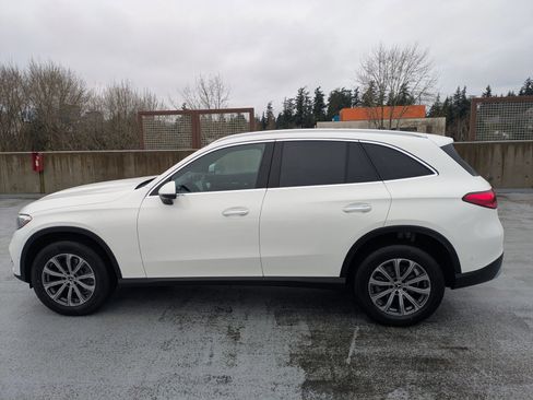 Certified 2026 Mercedes-Benz GLC 300 4MATIC image 9