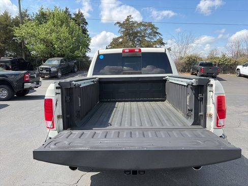 Used 2017 RAM 1500 Limited image 10