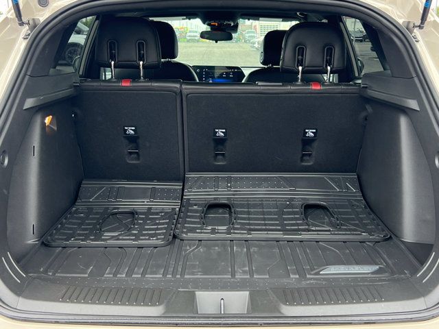 Used 2026 Chevrolet Trax RS w/ Sunroof Package FWD image 34