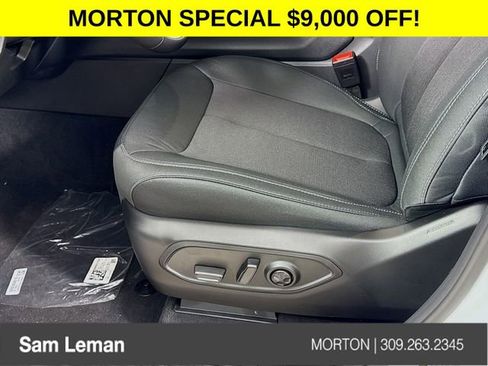 New 2025 Jeep Grand Cherokee L Laredo image 18