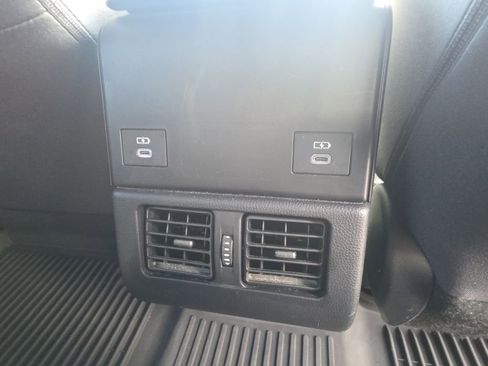 Used 2023 Subaru Solterra AWD image 39