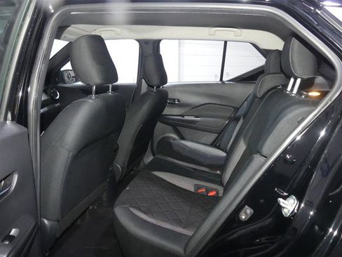 Used 2020 Nissan Kicks SV FWD image 27