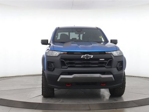Used 2023 Chevrolet Colorado Trail Boss w/ Advanced Trailering Package AWD/4WD image 12