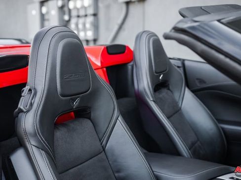 Used 2015 Chevrolet Corvette Z06 w/ 2LZ Preferred Equipment Group image 26