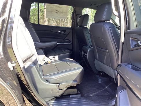 New 2026 Chevrolet Traverse High Country w/ LPO, Floor Liner Package AWD/4WD image 19