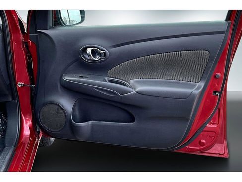 Used 2019 Nissan Versa SV image 25