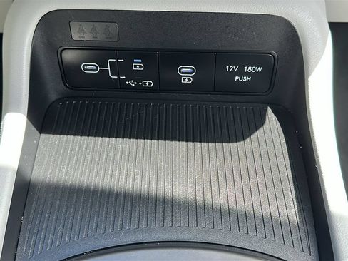 Certified 2025 Hyundai Kona SEL FWD image 26