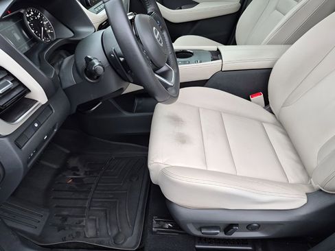 Used 2021 Nissan Rogue SL w/ Premium Package image 32