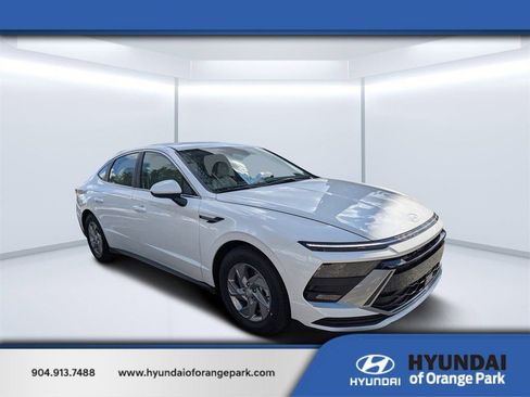 New 2026 Hyundai Sonata SE image 1