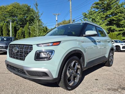 Certified 2025 Hyundai Venue SEL