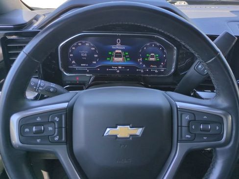 Used 2025 Chevrolet Silverado 1500 LT RWD image 31