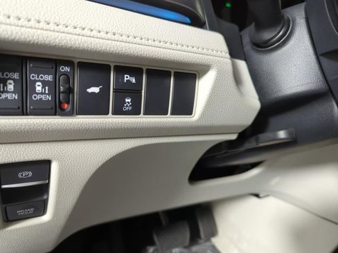 New 2026 Honda Odyssey Touring image 23