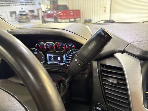 Used 2018 GMC Yukon SLT w/ Premium Edition RWD image 21