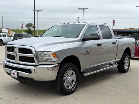 Used 2016 RAM 2500 Tradesman w/ Chrome Appearance Group AWD/4WD image 2