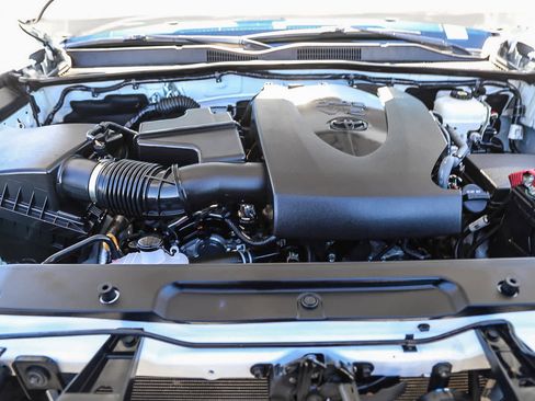 Certified 2023 Toyota Tacoma TRD Off-Road w/ Black Out Package (TMS) image 27