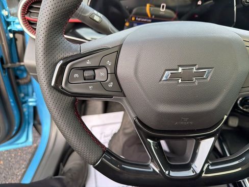 New 2026 Chevrolet Trax RS w/ Sunroof Package FWD image 24