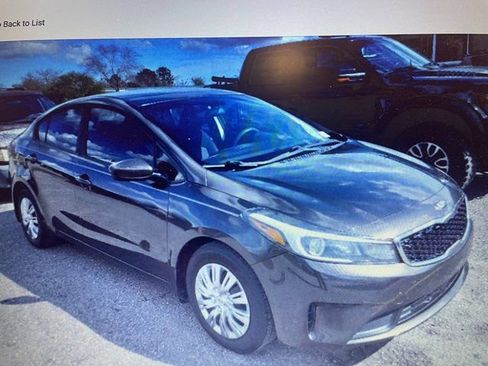 Used 2018 Kia Forte LX image 1