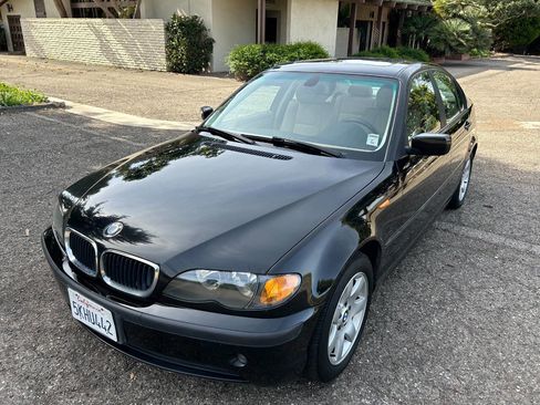 Used 2004 BMW 325i Sedan image 3