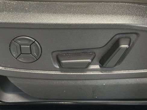 Used 2025 Audi Q5 Premium w/ Convenience Package AWD/4WD image 20