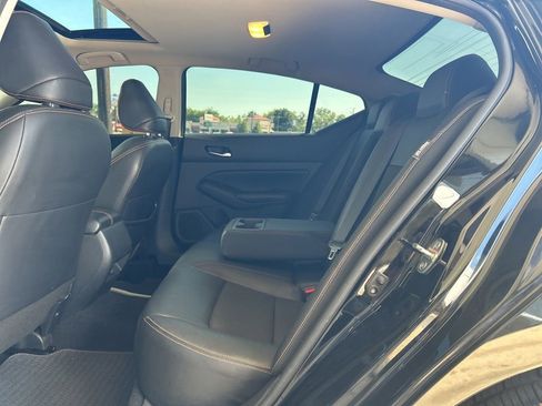 Used 2022 Nissan Altima 2.5 SR w/ Midnight Edition Package AWD/4WD image 5