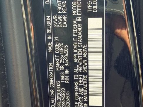 Certified 2023 Volvo C40 P8 Recharge Plus w/ Climate Package AWD/4WD image 9