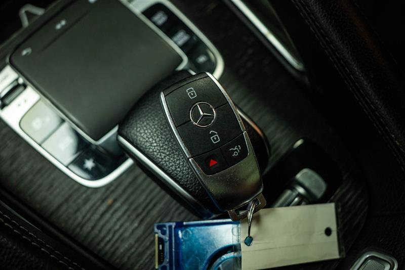 Used 2020 Mercedes-Benz GLS 450 4MATIC image 22