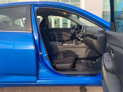 Used 2021 Nissan Sentra SV FWD image 32
