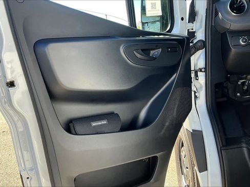 New 2026 Mercedes-Benz Sprinter 2500 image 10