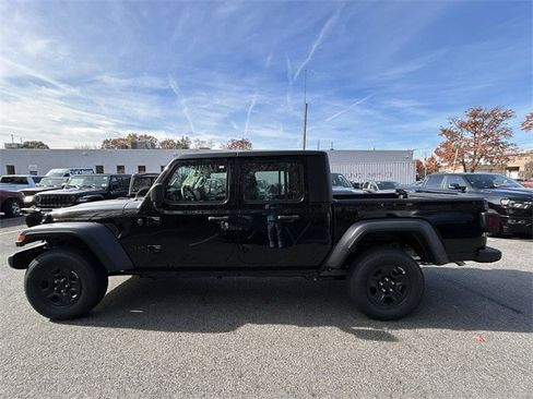 New 2026 Jeep Gladiator Sport image 5