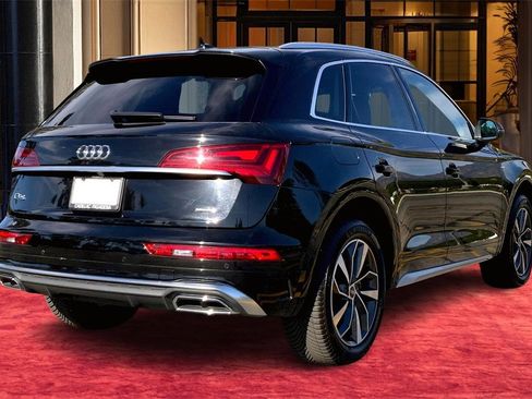 Used 2022 Audi Q5 2.0T Premium w/ Convenience Package image 6