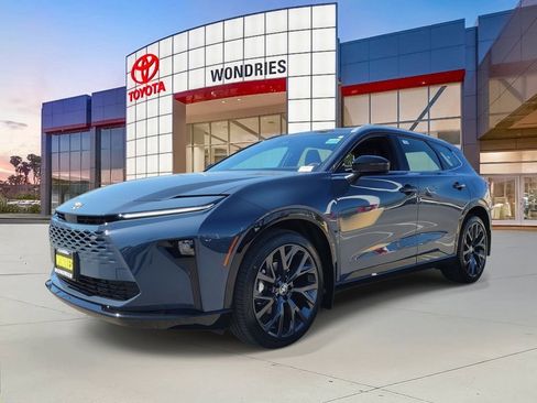 New 2026 Toyota Crown Signia Limited image 2