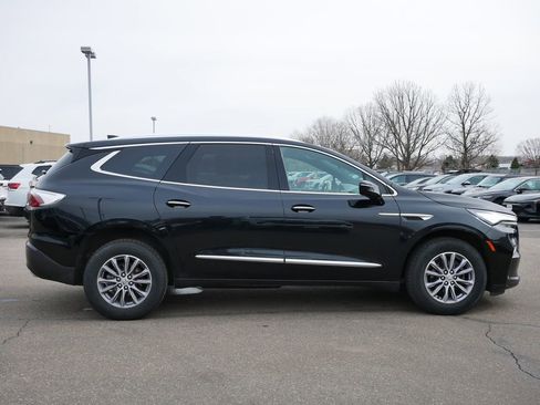 Used 2023 Buick Enclave Essence AWD/4WD image 11