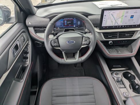Used 2025 Ford Explorer ST-Line w/ Premium Package AWD/4WD image 17