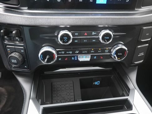 New 2026 Ford F250 Platinum w/ FX4 Off-Road Package AWD/4WD image 9