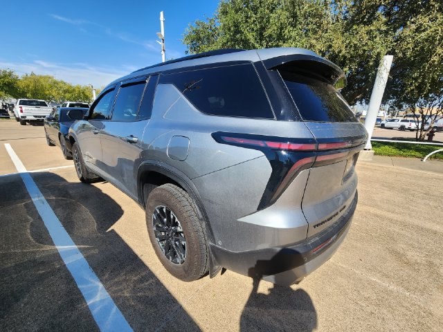 Used 2025 Chevrolet Traverse Z71 w/ Enhanced Driving Package AWD/4WD image 6