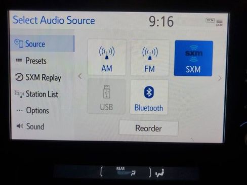 Used 2022 Toyota Sienna XLE image 16