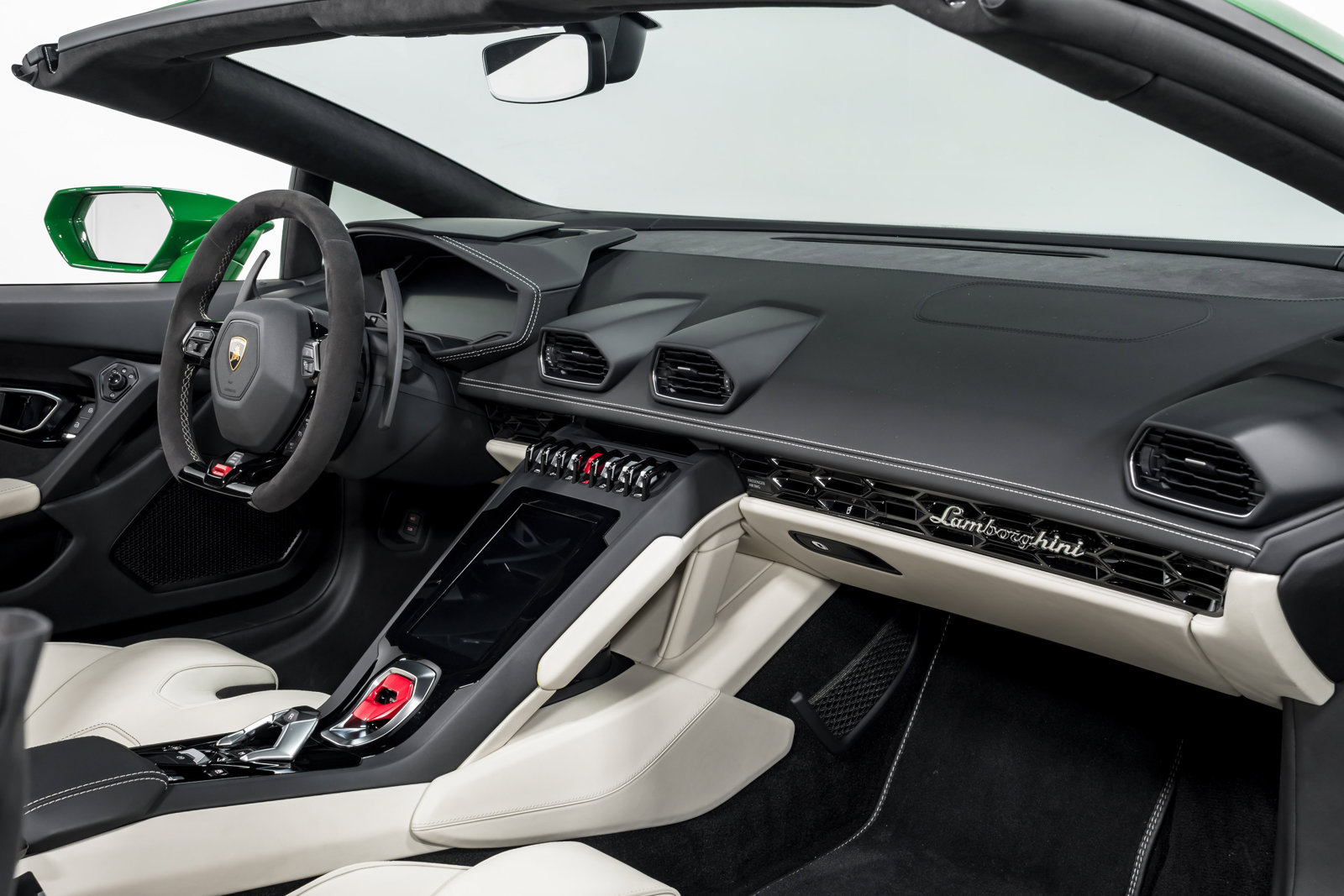 Used 2022 Lamborghini Huracan EVO RWD image 31