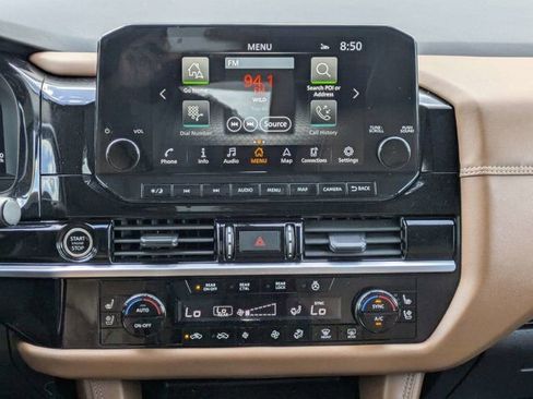 Used 2024 Nissan Pathfinder Platinum FWD image 20