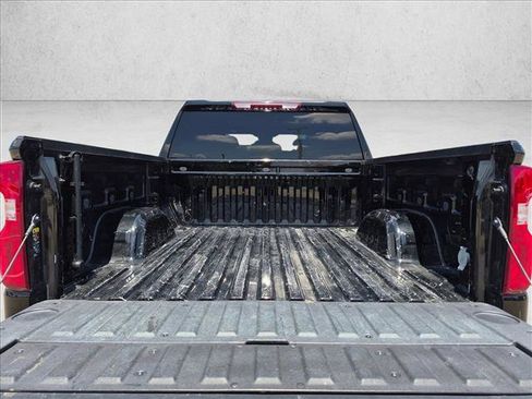 Used 2024 Chevrolet Silverado 1500 RST w/ Z71 Off-Road Package AWD/4WD image 6