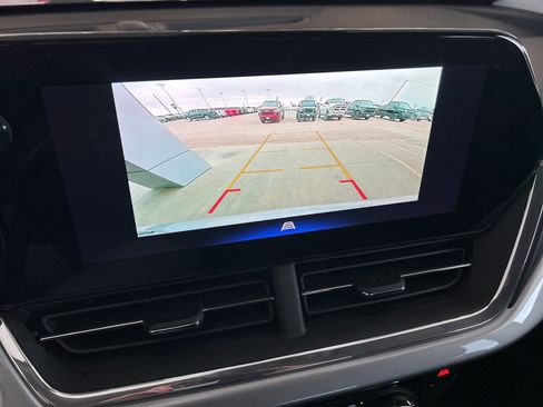 New 2026 Chevrolet Trax LT w/ Driver Confidence Package image 17