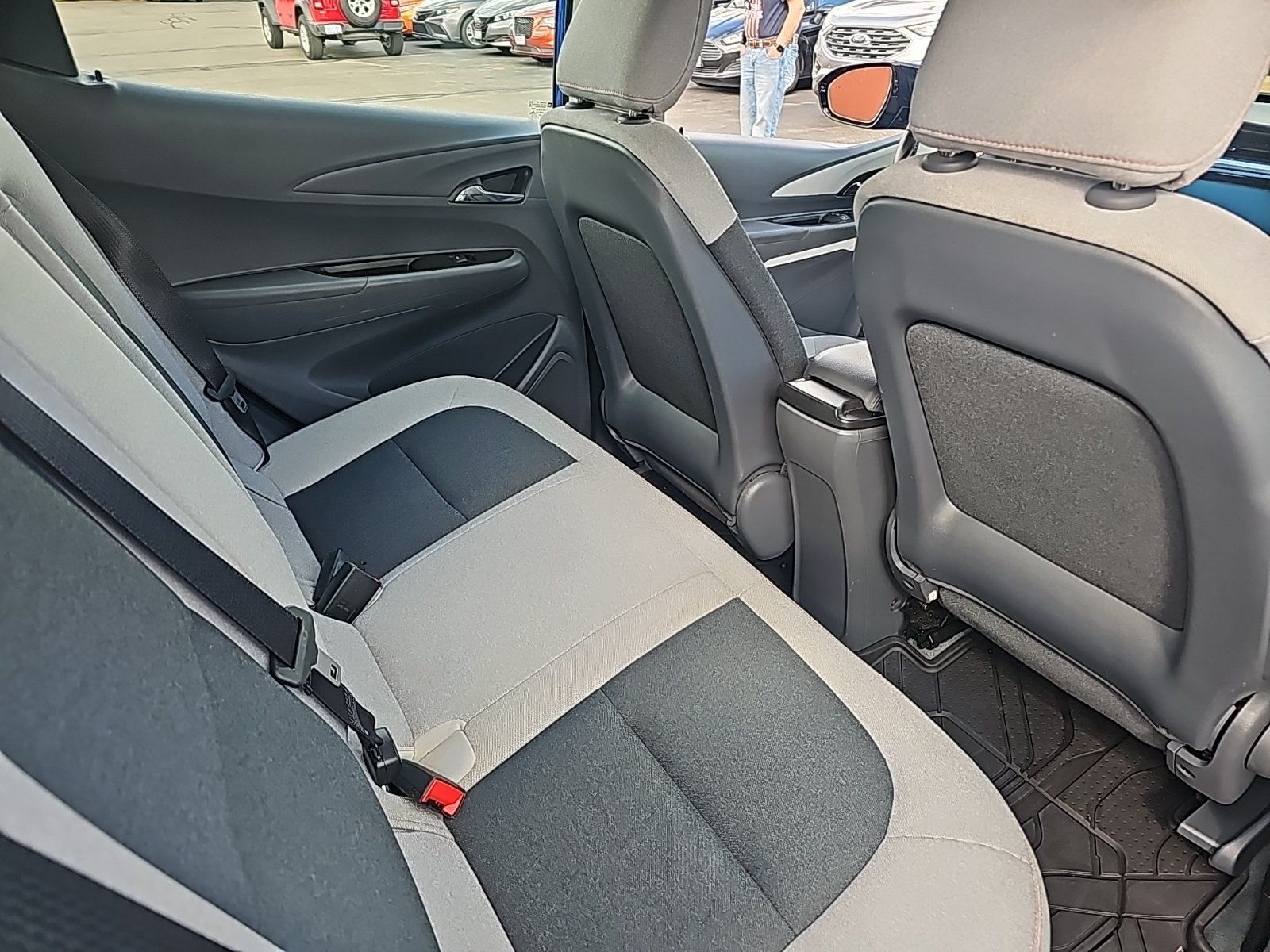 Used 2020 Chevrolet Bolt LT FWD image 15