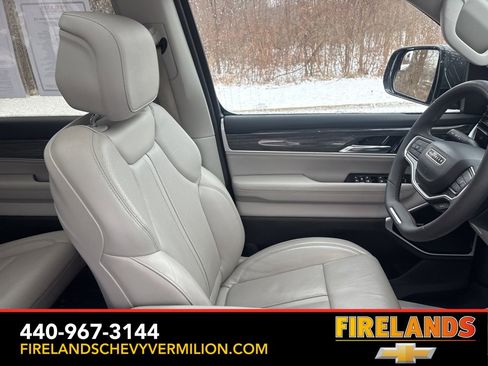 Used 2022 Jeep Wagoneer Series III w/ Premium Group I image 33