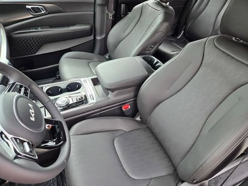 New 2026 Kia Carnival SX FWD image 17