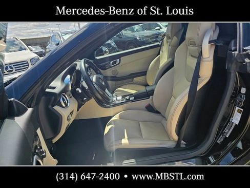 Used 2016 Mercedes-Benz SLK 300 image 16