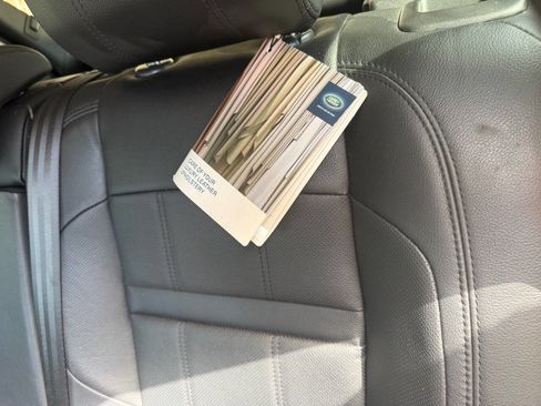 Used 2020 Land Rover Range Rover Evoque SE image 12