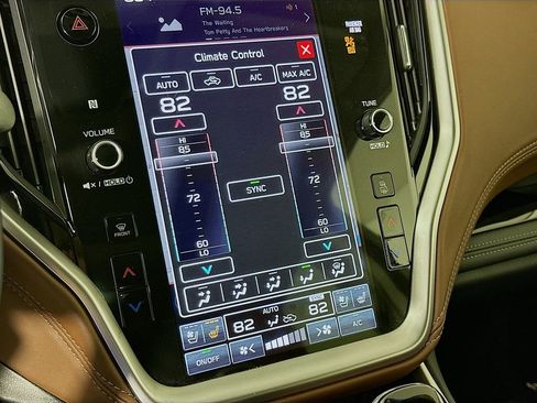 Certified 2022 Subaru Outback Touring XT image 22