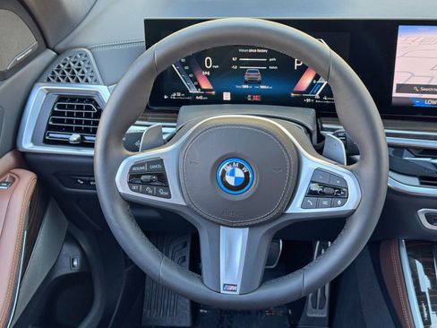 Used 2026 BMW X5 xDrive50e w/ M Sport Package AWD/4WD image 22