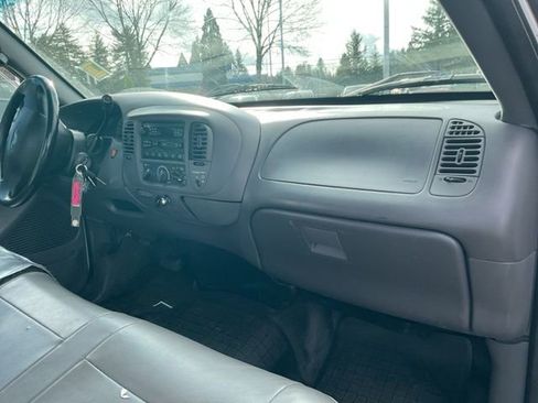 Used 2003 Ford F150 XL image 11