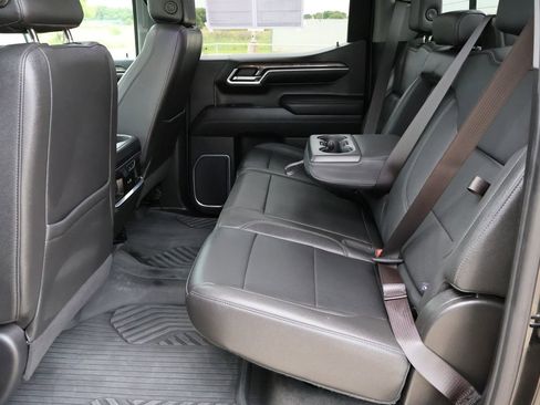 Used 2023 Chevrolet Silverado 1500 LTZ w/ LTZ Premium Package AWD/4WD image 16
